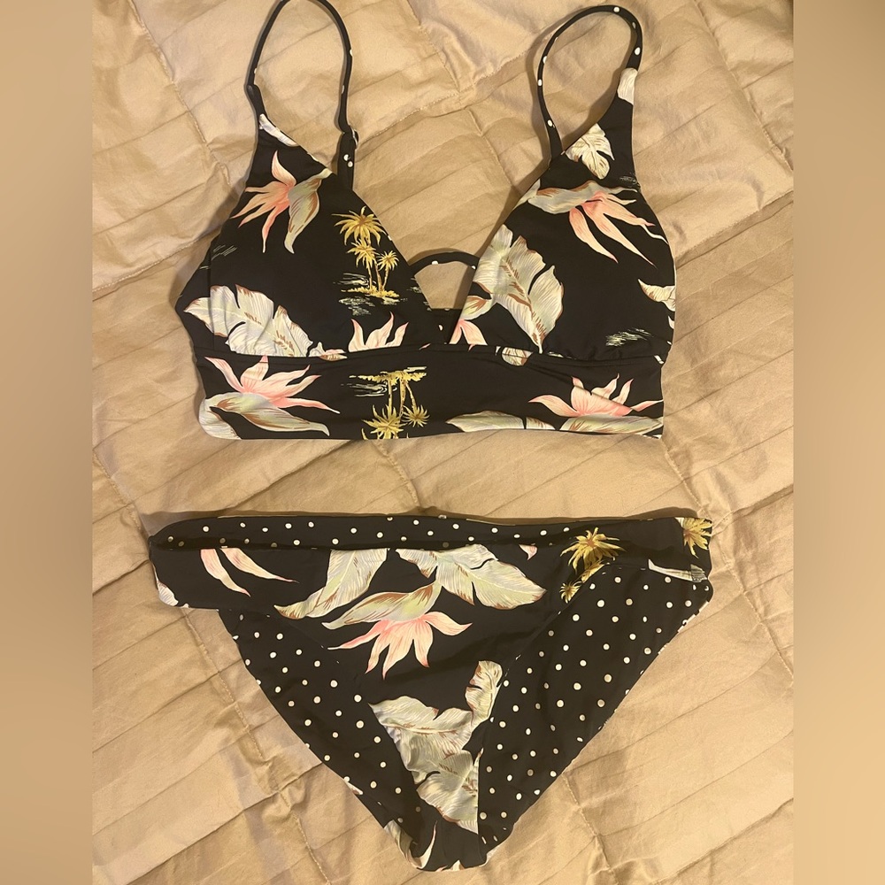Billabong swimsuit with rash guard